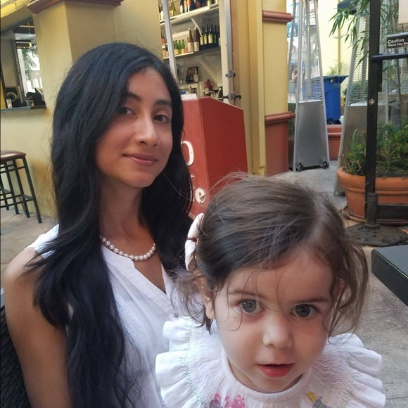 Top seller.. 5 star reviews... Fast shipper! - Picture 4 of 5